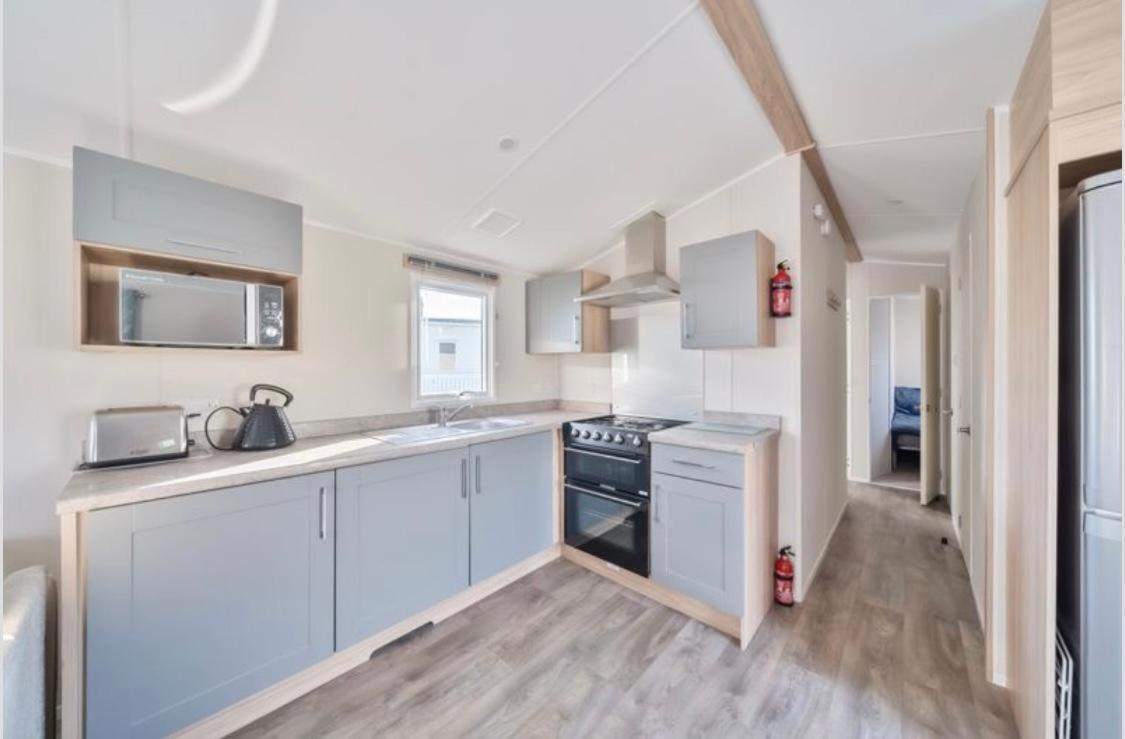 Emma'S Retreat 3-Bedroom Caravan Sleeps 6 At Durdle Door Nr Wareham Dorset Экстерьер фото