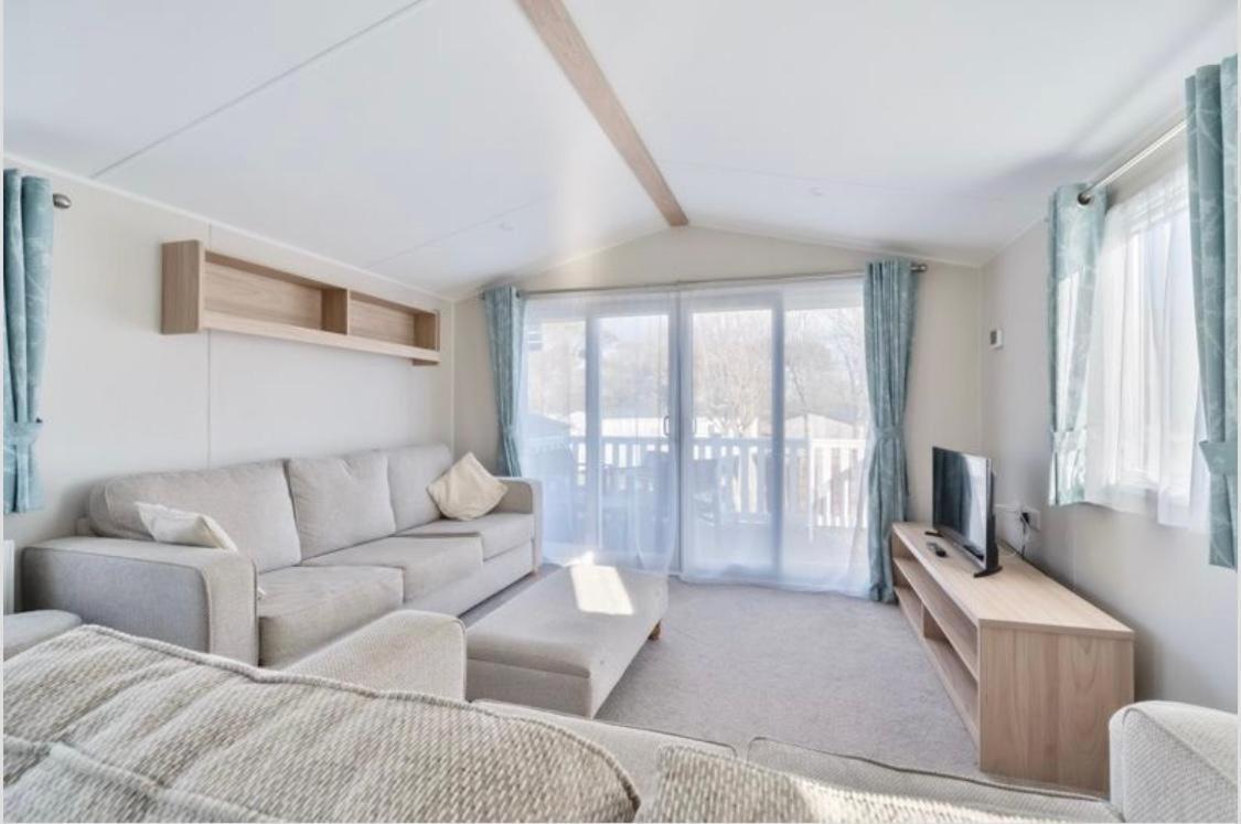 Emma'S Retreat 3-Bedroom Caravan Sleeps 6 At Durdle Door Nr Wareham Dorset Экстерьер фото