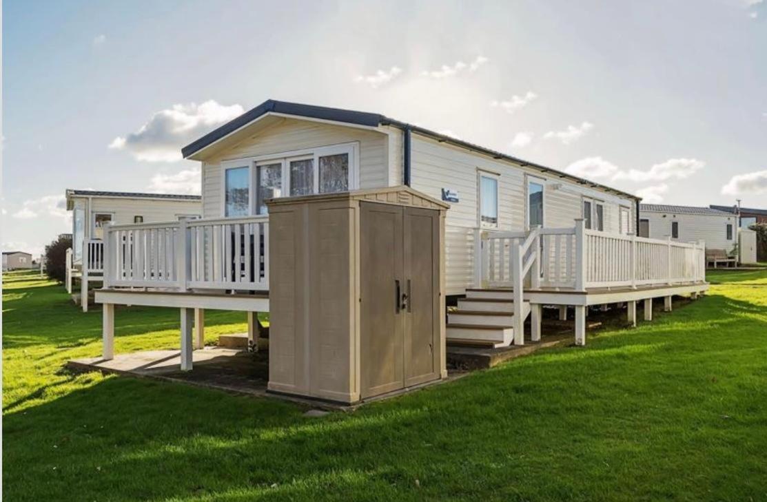 Emma'S Retreat 3-Bedroom Caravan Sleeps 6 At Durdle Door Nr Wareham Dorset Экстерьер фото