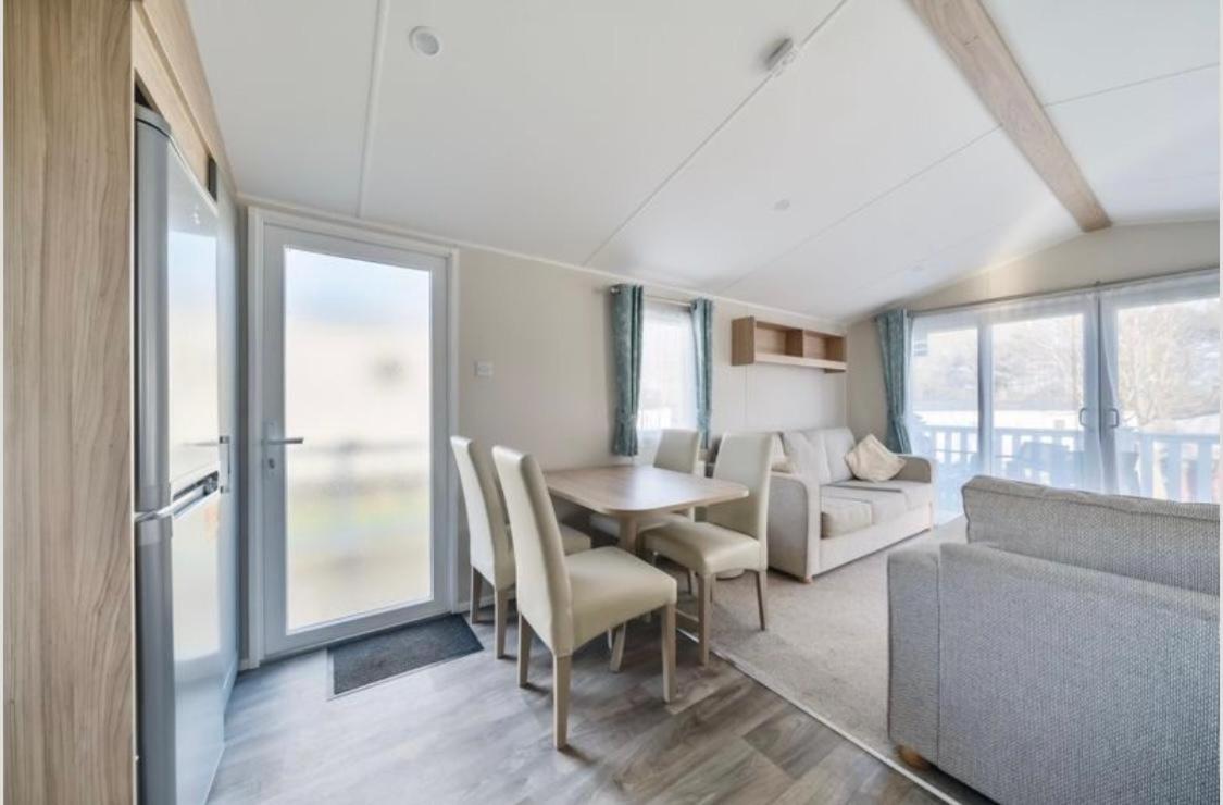 Emma'S Retreat 3-Bedroom Caravan Sleeps 6 At Durdle Door Nr Wareham Dorset Экстерьер фото