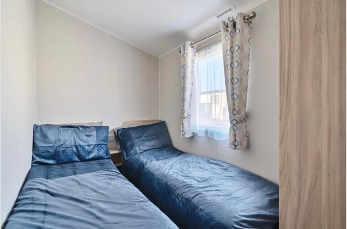 Emma'S Retreat 3-Bedroom Caravan Sleeps 6 At Durdle Door Nr Wareham Dorset Экстерьер фото